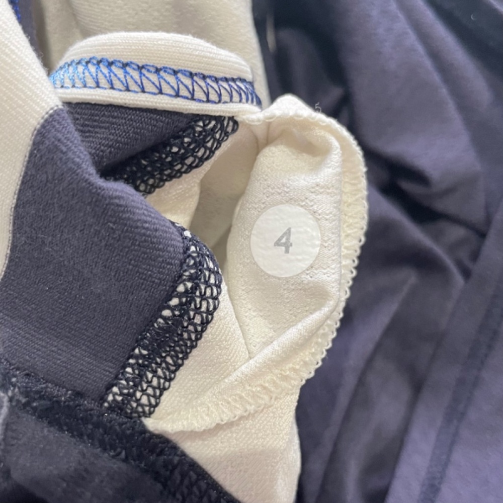 Lululemon No Limits Sports Bra Layer Loose Fit Tank Top Cadet Blue Stripe Size 4 - Picture 16 of 16